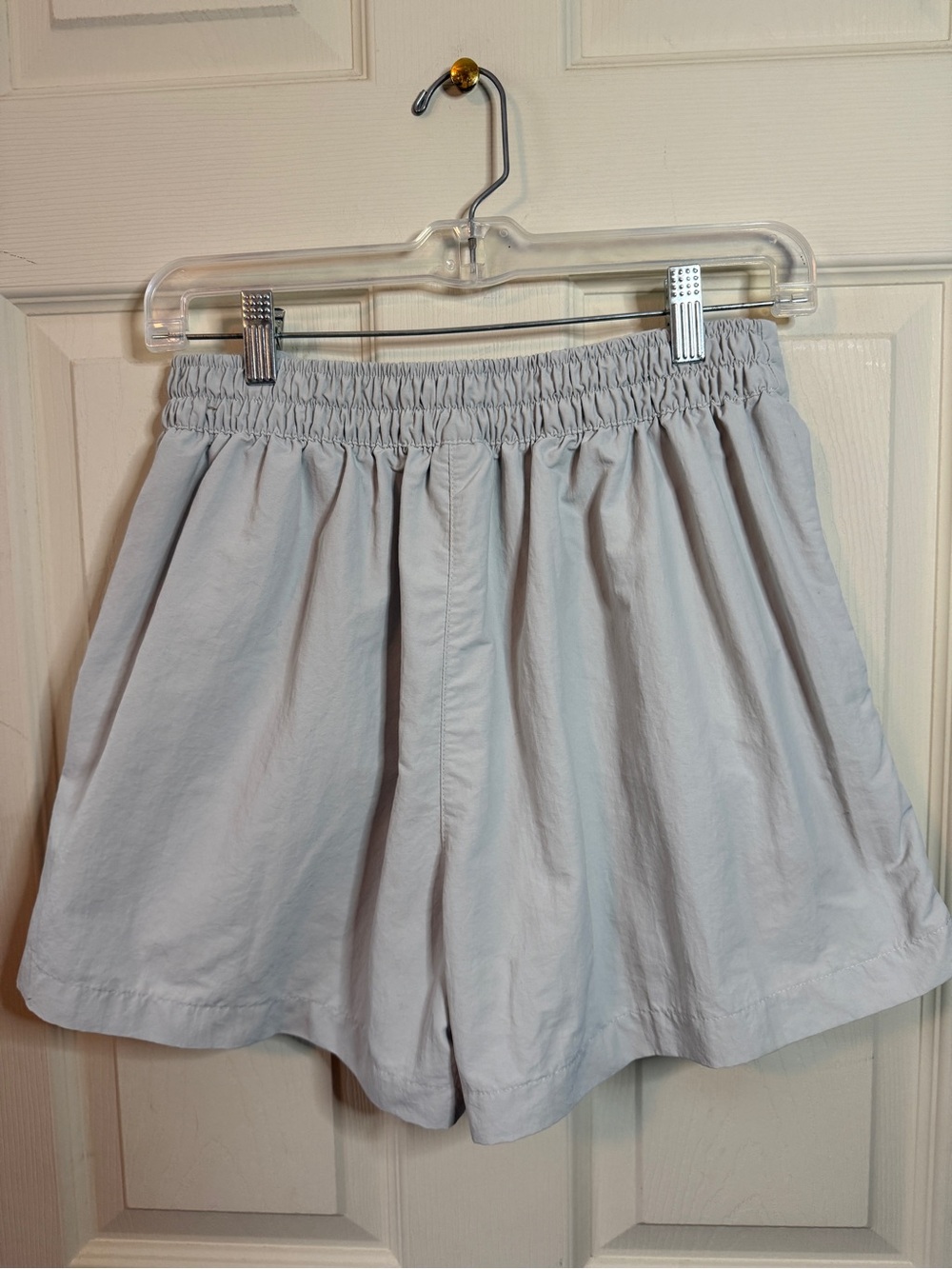 Nike Cream Colored Snap-Front Athletic Skort Woman’s Size Small - Picture 9 of 10